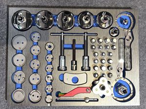 Ensemble de réparation automobile en acier au carbone de 526 pièces, coffret à outils portable, marque LaiGang, modèle CXGJ-526B, fabriqué en Chine pour les concessionnaires 4S - Product Image 2