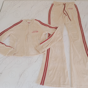 Ensemble de survêtement court <span class=keywords><strong>en</strong></span> velours 2 pièces pour <span class=keywords><strong>femme</strong></span>, veste à col montant, costume de soirée, ensemble de yoga, vêtements de détente, ensemble de vêtements pour <span class=keywords><strong>femme</strong></span> avec LOGO personnalisé - Product Image 3