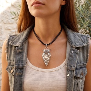 Collar de cuero negro de varias hebras con colgante vintage de libélula y corazón plateado, joyería de moda bohemia diaria para mujer - Product Image 6