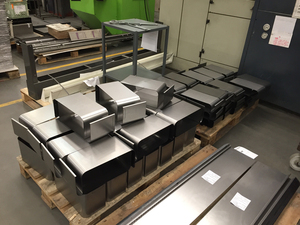 Trẻ em Kính mát hiển thị đứng sản phẩm tùy chỉnh quảng cáo khuyến mãi đứng máy tính để bàn kính hiển thị đứng - Product Image 3