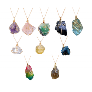 Kalung Liontin Batu Kasar Alami Tidak Teratur, Kalung Liontin Amethyst, Kalung Bungkus Kawat Berlapis Emas Buatan Tangan - Product Image 1