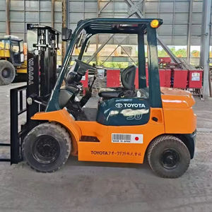 Montacargas Usado Japonés TOYOTA 30 en Buen Estado, Mini Montacargas Pequeño de 3 Toneladas TOYOTA30 Original de Japón en Venta a Bajo Precio - Product Image 1