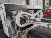 Système de pliage et de collage automatique de cartons à haute efficacité pour la production d'emballages en carton ondulé, machine de pliage et de collage automatique