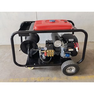 เครื่องฉีดน้ำแรงดันสูงสำหรับงานภาคสนาม รุ่น Pluen 25 แรงม้า เกรดอุตสาหกรรม - Product Image 1