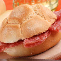 Fabricant italien de saveurs traditionnelles italiennes de la meilleure qualité, 90g, salami tranché avec longue durée de conservation