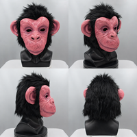 Masque intégral en latex de chimpanzé rose, texture faciale, cheveux noirs épais, grandes oreilles, rides détaillées, doux, confortable, amusant, drôle