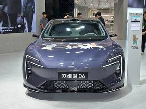 Avatr 06 2025, berline électrique à autonomie ultra-étendue, design élégant avec faible consommation d'énergie pour les conducteurs soucieux du luxe - Product Image 3