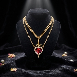 Großhandel 2-teilige Zusammenbaubare Herz- und Schwert-Zirkon-Anhänger-Halskette für Paare Choker-Kette Schmuck - Product Image 2