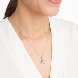 Exquisito collar con colgante de flor de Sakura, regalo de aniversario de circón para mujeres y niños - Product Image 5