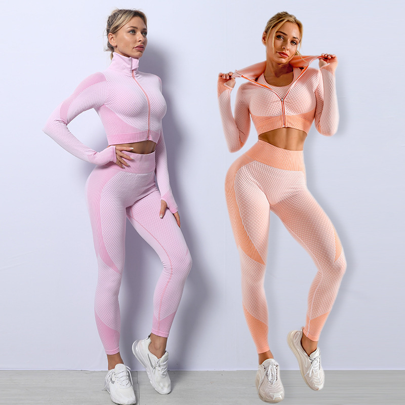 European Seamless Yoga Suits for Women Autumn and Winter New Knitted Hip-lifting Elastic Fitness Sports Three-piece Suit