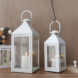 Set di 2 Lanterne <span class=keywords><strong>Portacandele</strong></span> <span class=keywords><strong>in</strong></span> Metallo Bianco per Matrimonio, Antivento con <span class=keywords><strong>Vetro</strong></span> Trasparente - Product Image 5