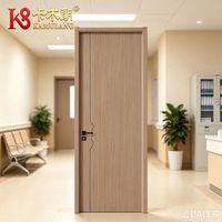 Porte Intérieure Moderne en Bois Composite de Taille Standard, Isolation Phonique, Finition Disponible, Stock Prêt, Livraison Rapide, Idéale Appartement et Salle de Bain
