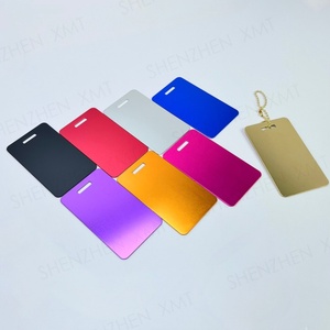 Étiquettes de code QR uniques et durables en aluminium avec finition gravée et peinte, lettrage en relief, formes personnalisées pour la publicité et le réseautage - Product Image 2