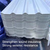 Maßgefertigte Farbige Hitzebeständige Dachplatten 930-960MM Wasserdichte Gewellte PVC-Dachziegel Isolierung Doppelwandige UPVC-Hohlkammer-Dachplatte