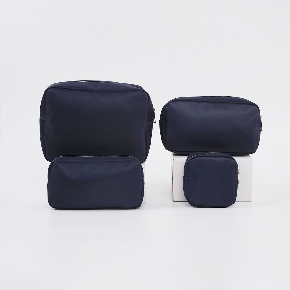 # Pochette en nylon marine