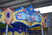 Manège miniature Nova Rides 16P Blue Merry Go Round CTD-16-Blue pour foire et fête foraine