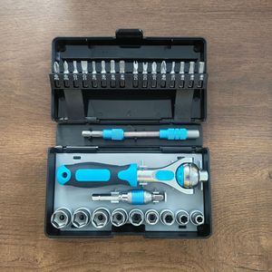 Jeu de tournevis à cliquet de luxe 29 pièces pour la réparation de voitures, vélos et motos avec embouts CRV - Product Image 3