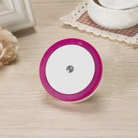 Veilleuse Led Plug in de forme carrée ronde de coeur, lumière intelligente de capteur de mouvement de crépuscule de lampe de nuit avec la prise d'Eu/Us pour des enfants