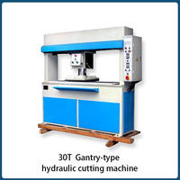 Machines de production du cuir, presse de découpe de semelles et machine de découpe de dessus