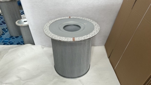 เครื่องแยกน้ำมันคอมเพรสเซอร์แบบประสิทธิภาพสูง รุ่น 250034-129 พร้อมตัวกรองอากาศและเครื่องทำลมแห้ง - Product Image 2