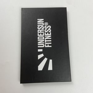 Scatola di carte VIP Business di credito nero su misura con fodera in spugna calamita confezione regalo Logo stampato e goffratura con laminazione opaca - Product Image 3