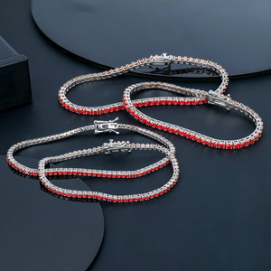 Bracelet chaîne à maillons en argent 925 plaqué rhodium pour femmes et hommes, orné de moissanite VVS taille brillant ronde et de grenats colorés - Product Image 4