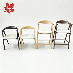 Silla de Comedor de Madera Maciza Negra Tapizada en Cuero, Diseño Personalizado, Respaldo Curvo, Silla de Comedor con Brazos para Restaurante, Venta al Por Mayor a Precio Económico - Product Image 1