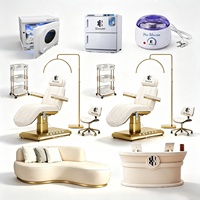 Ensemble de mobilier pour esthéticienne de salon de beauté : Lit facial électrique à base dorée et design incurvé, Lit de soin des cils, Table de massage de luxe pour spa