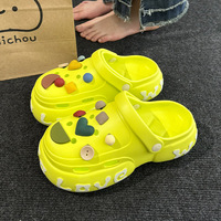 Sabots de jardin d'été 2024, sandales de plage de marque pour couple, pantoufles souples à trous, vente en gros, chaussures de jardin de luxe en EVA de créateur
