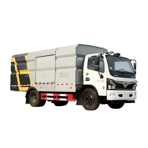 Camion de collecte et de transport de déchets et de boues avec cuve de vidange par aspiration et cuve septique intégrée pour l'aspiration des eaux usées - Product Image 1
