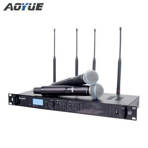 Système de microphone sans fil à main professionnel U-D4D à 2 canaux pour les spectacles sur scène - Product Image 1