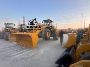 5ton chargement poids d'occasion SDLG L956F chargeuse sur pneus quatre roues motrices type utilisé machines de Construction - Product Image 5