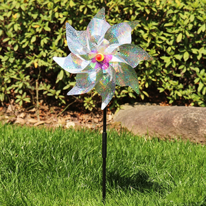 Éloigne-oiseaux rotatif à 8 pales avec laser réfléchissant pour le contrôle des nuisibles dans le jardin - Product Image 5