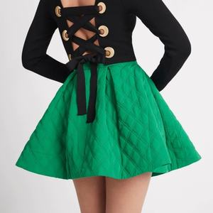 กระโปรงมินิทรงเอ็มไพร์เอวสูงสำหรับผู้หญิง ดีไซน์ใหม่ปี 2025 ระบายอากาศได้ดี แต่งระบายแบบควิลท์จีบลึก มีกระเป๋าข้าง - Product Image 4