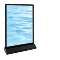 Boîtes lumineuses publicitaires de table à LED sont des équipements publicitaires rechargeables haut de gamme pour la présentation des menus de restaurant.