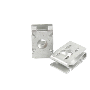 Base de Fixação para Para-lama Automotivo Sagitar Bora, Placa de Ferro com Mola de Pressão, Fabricado na China, Garantia de 6 Meses - Product Image 2