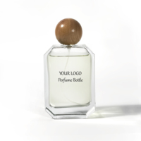 Bouteilles de parfum rectangulaires uniques de vente chaude emballage en verre bouteille de parfum d'huile essentielle de 50ml 100ml avec boîte
