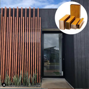 Panneau de façade en aluminium à grain de bois pour mur extérieur - Product Image 1