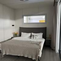 Cabaña Prefabricada Portátil de Diseño Moderno y Alta Calidad, Tipo Apple, con Estructura de Acero y Vidrio Panorámico