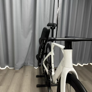 Bicicleta de Carretera de Carbono Aero - Bicicleta de Carretera Ligera de Fibra de Carbono con Cuadro Aerodinámico para Carreras y Velocidad - Product Image 3