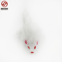 Vente directe d'usine de jouets pour animaux de compagnie simulé 2 pouces Rat et chat jouet de chasse blanc en peluche petit jouet de chat en forme de souris