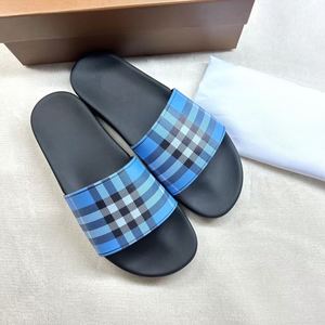 รองเท้าแตะดีไซน์เนอร์สุดฮิตปี 2026 พร้อมโลโก้แบบกำหนดเอง รองเท้าลำลองชายหญิงคุณภาพสูง ลายตาราง เหมาะสำหรับเดินเล่นชายหาด - Product Image 6