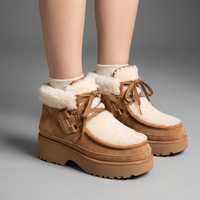 Sepatu Wanita Musim Dingin Model Tali di Pergelangan Kaki, Bahan Atas Kulit Sapi Suede dan Kulit Domba, Lapisan Dalam Sepenuhnya dari Kulit Domba, Bantalan Busa Memori, Sol Luar TPR Anti-Selip, Hangat