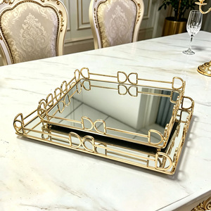 <span class=keywords><strong>Plateau</strong></span> décoratif en <span class=keywords><strong>fer</strong></span> <span class=keywords><strong>forgé</strong></span> et <span class=keywords><strong>verre</strong></span> miroir carré, style européen luxe léger, pour <span class=keywords><strong>table</strong></span> basse de <span class=keywords><strong>salon</strong></span> et entrée, transfrontalier - Product Image 1