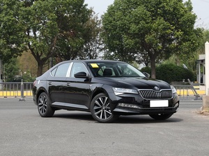 2025 <span class=keywords><strong>Skoda</strong></span> superba berlina 2.0T lusso con rivestimento sinistro in pelle apribile tetto e Smart Drive con fotocamera posteriore - Product Image 3