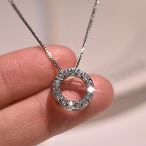Collana girocollo con ciondolo rotondo per donna, gioielli minimalisti alla moda, regalo per l'uso quotidiano - Product Image 1