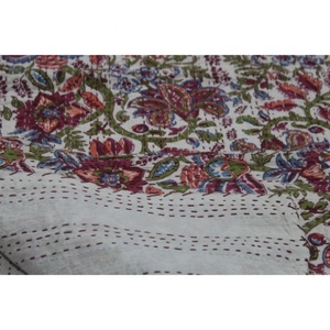 Ấn Độ <span class=keywords><strong>Handmade</strong></span> Cotton <span class=keywords><strong>Kantha</strong></span> Quilt Floral Queen Kích Thước Bộ Đồ Giường Ném Gudri Dân Tộc Trải Giường <span class=keywords><strong>Kantha</strong></span> Quilt Trang Trí Nội Thất Ném - Product Image 4