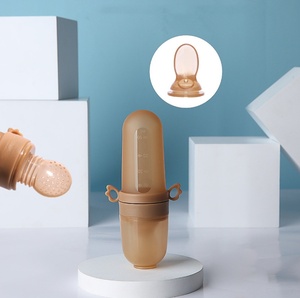 Bouteille d'alimentation pour bébé en silicone non toxique à presser Sucette pour fruits Nouveau-né Bébé nourrisson Ensemble de biberons Jouet de dentition en silicone - Product Image 5