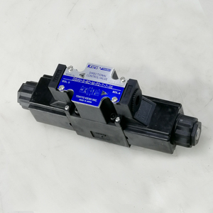 Solenoide Tokimec DG4V-3/5 de Control Direccional Hidráulico - Product Image 2