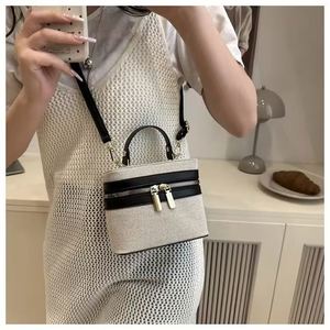 Bolsos de Mano Grandes de Moda Vintage para Mujer, Diseño Nuevo 2024, Venta Caliente de Fábrica, Bolsos de Cubo de Cuero Genuino de Alta Gama - Product Image 5